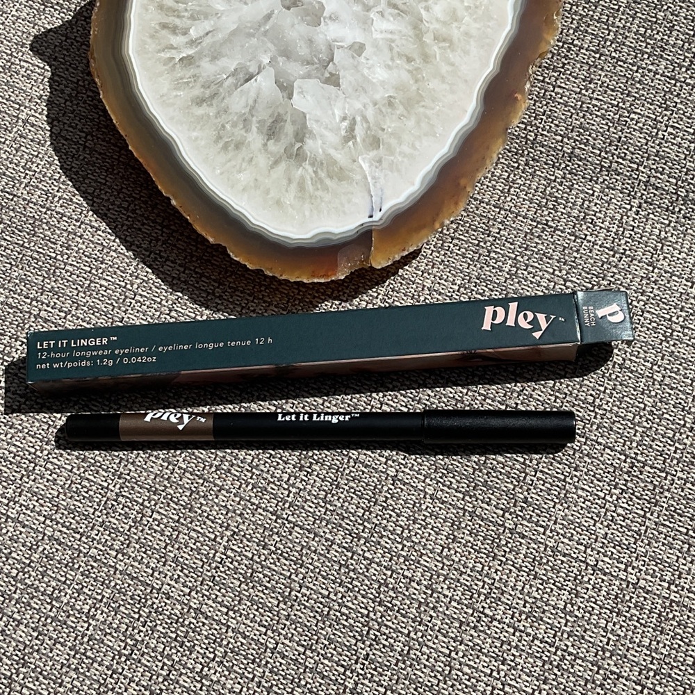 Pley Let It Linger Eyeliner